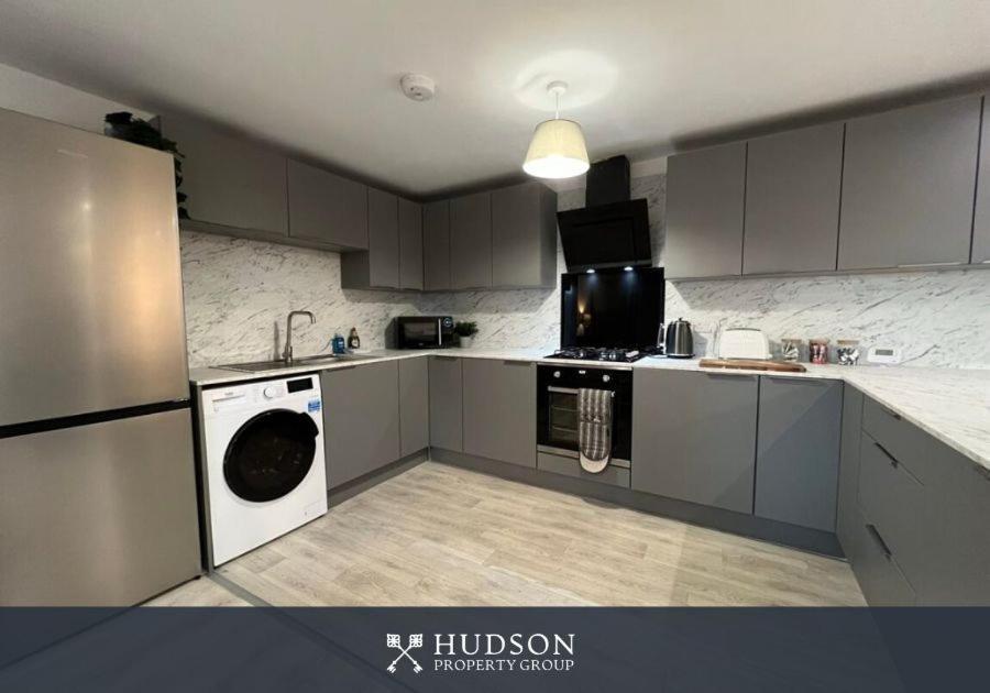 Open Plan Townhouse In Shrewsbury Vila Exterior foto